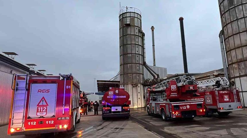 Düzce'de fabrika yangını! Alevleri gören işçiler ihbarda bulundu