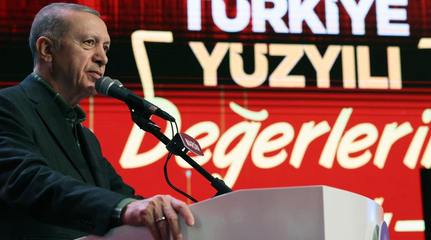 Cumhurbaşkanı Erdoğan'dan Yunanistan mesajı: Eğer rahat durmazlarsa gereğini yaparız"