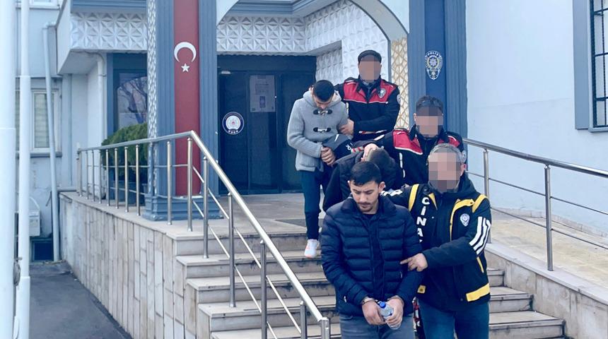 Evde bı&ccedil;aklanan gencin ş&uuml;pheli &ouml;l&uuml;m&uuml;nde yeni gelişme! O ş&uuml;pheli tutuklandı