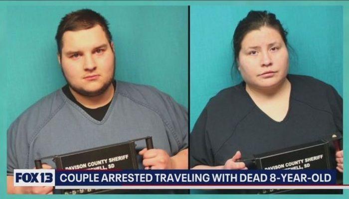 Kızlarının cesediyle geziyorlardı! &ldquo;Vakit ge&ccedil;irmek istedik&rdquo;