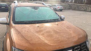 Doğu Anadolu'da araç ve iş yerlerinin camları buz tuttu