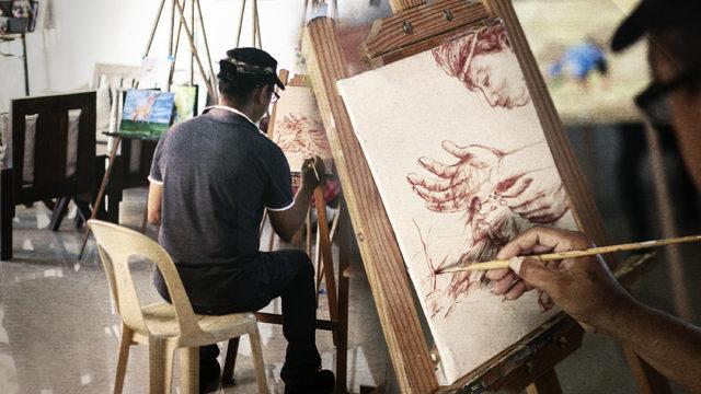 Resimlerini yapmak için kendi kanını kullanıyor! Filipinli ressam Elito Circa'nın fakirlikle başlayan akıl almaz hikayesi...
