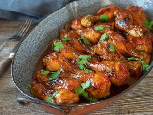 Airfryer barbekü soslu baharatlı tavuk budu tarifi: Airfryer'da barbekü soslu tavuk budu nasıl yapılır?