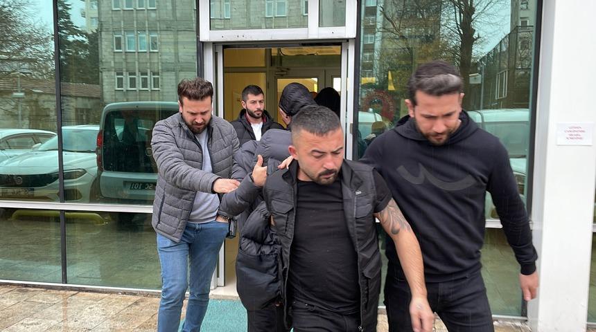 Samsun'da aynı kişiyi ikinci kez gasbettiği öne sürülen 4 zanlı yakalandı