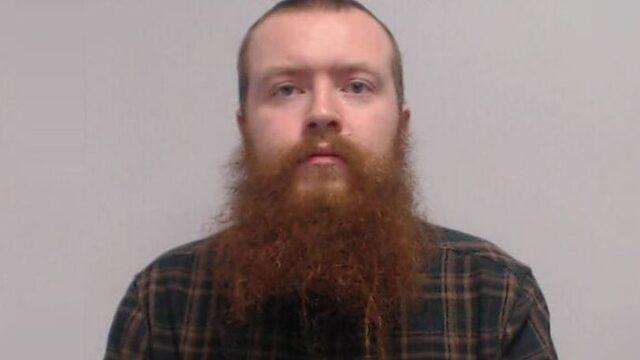 Yeminine sadık kaldı! Annesinin sevgilisini kabullenemeyen genç talihsiz adamı defalarca ezdi