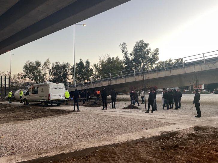 İzmir'de viyadükten düşen beton mikserinin sürücüsü öldü G2