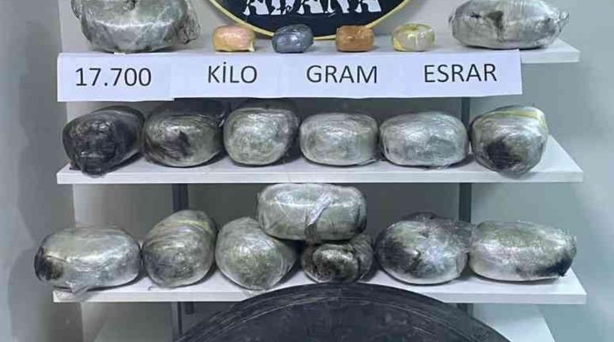 Yedek lastikte 17 kilo esrar ele geçirildi