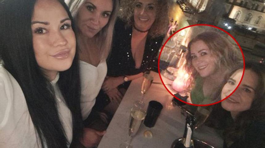 Poz vermek için eğilmişti! Masadaki muma değen saçları alev alınca...