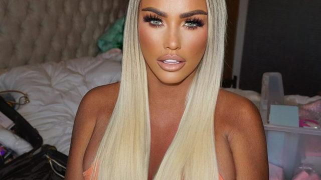 Katie Price İngiltere'nin en büyük göğüslerine sahip olmak için bıçak altına yattı
