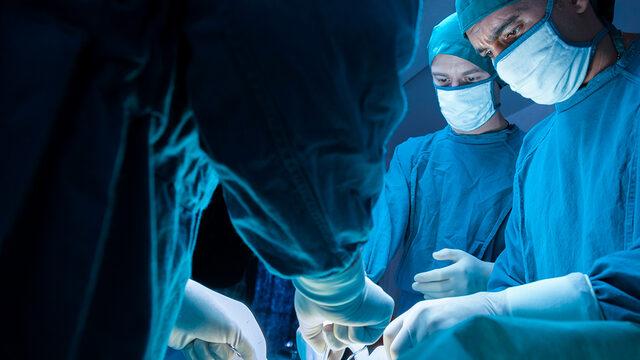 Eşine az rastlanır olay! Anüsüne top mermisi sıkıştı, hastane boşaltıldı