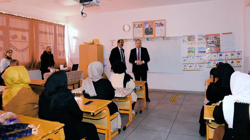 Şırnak'ta "Aile Okulu Projesi" kapsamında 12 bin 222 veliye eğitim verildi