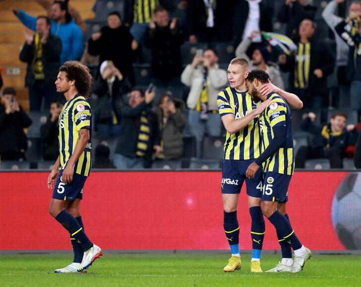 Son dakika: Bir attı; bir attırdı, 3 dakikada şov yaptı! Fenerbahçe'de Joshua King fırtınası! Çok uzun süre sahalardan uzak kalmıştı ama bir döndü pir döndü... G4