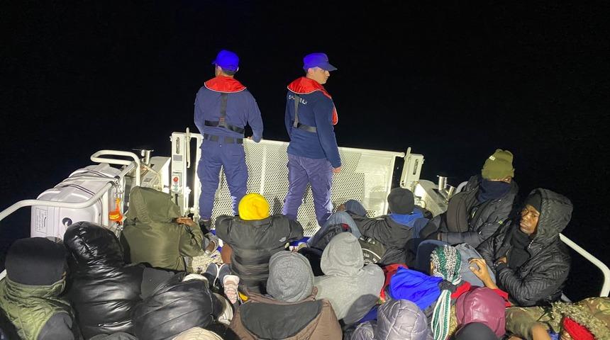 Bodrum açıklarında 65 düzensiz göçmen kurtarıldı