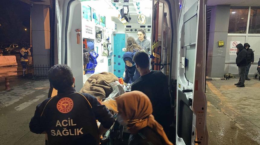 Sinop'ta kuru yük gemisinde çıkan yangında yaralanan 3 kişi Samsun'a getirildi