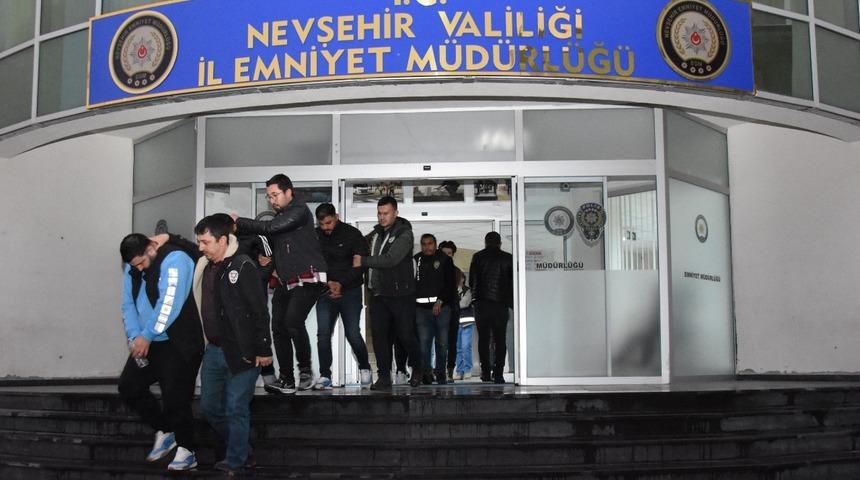 Nevşehir merkezli dolandırıcılık operasyonunda 24 şüpheli yakalandı