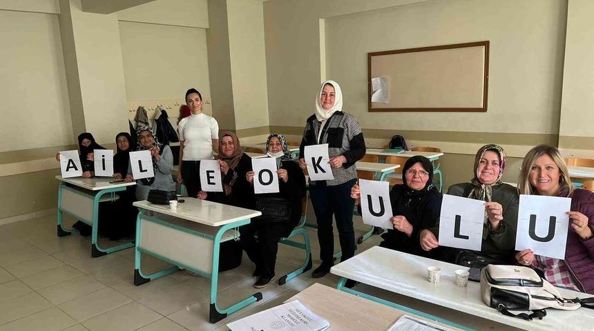 “Aile Okulu” projesi ile Bursa’da 47 bin 350 kişiye ulaşıldı