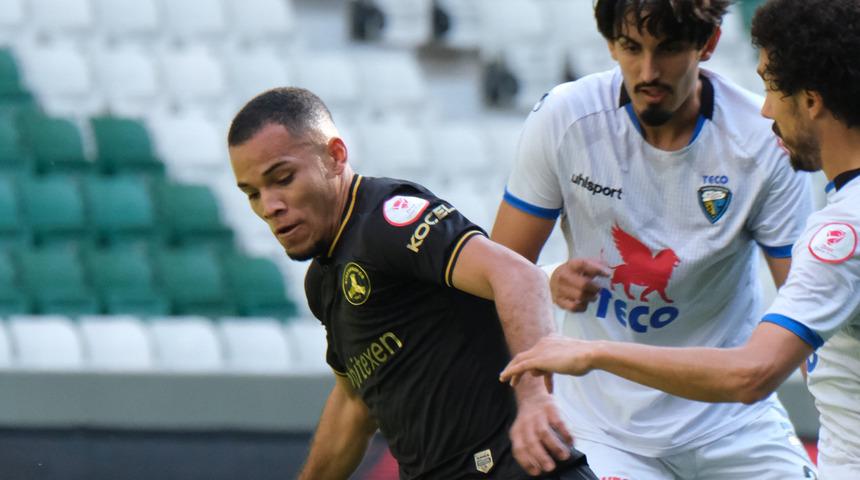 Giresunspor büyük bir şok yaşadı! 2. Lig ekibi Karacabey Belediyespor'a kendi evinde 5-0 mağlup olarak Türkiye Kupası'ndan elendiler!