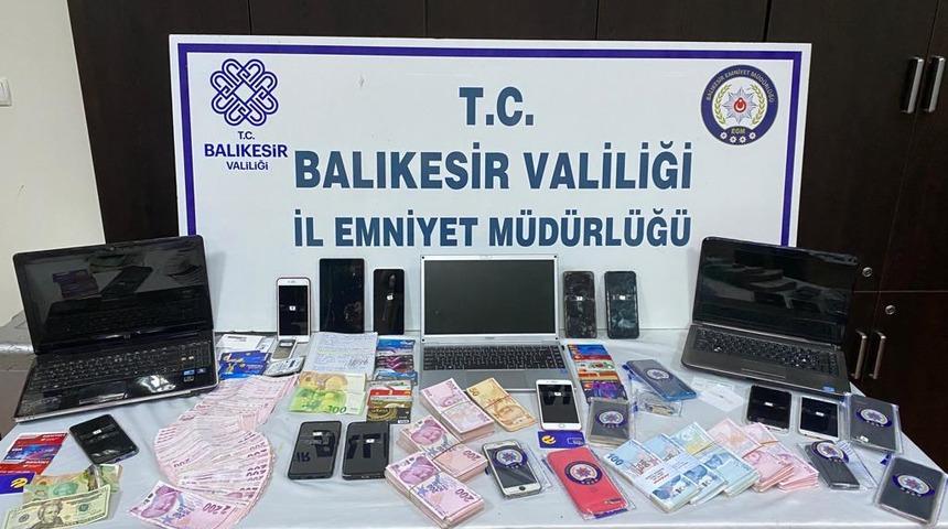 Balıkesir merkezli sahte ilanla dolandırıcılık operasyonunda 31 gözaltı