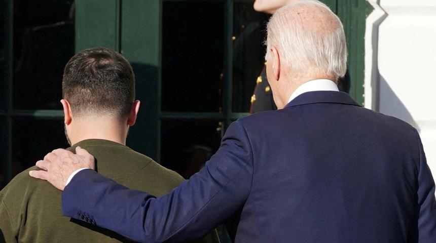 Son dakika: Ukrayna Devlet Başkanı Zelenskiy, savaş başlangıcından bu yana ilk yurt dışı ziyaretini gerçekleştirdi