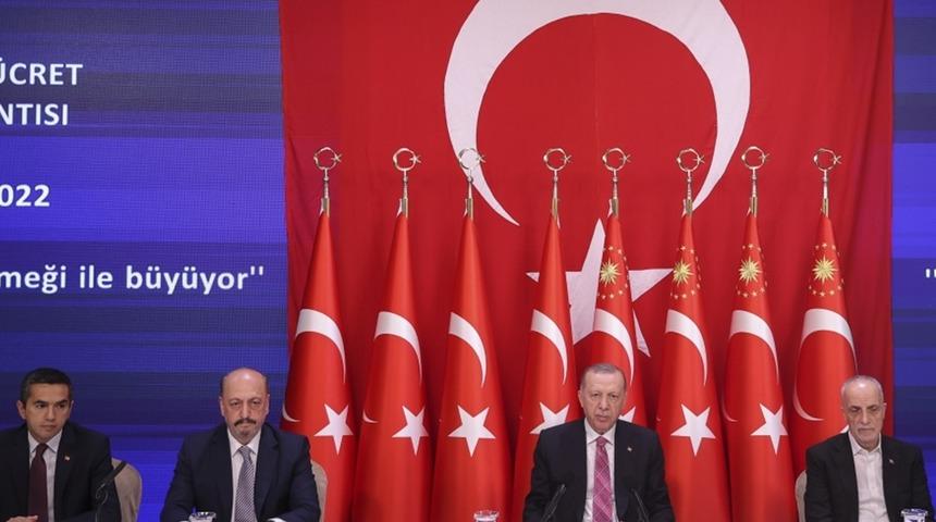 Asgari ücrete muhalefet şerhi! TÜRK-İŞ basın toplantısına çağrılmadı... Dikkat çeken 'TÜİK' detayı...