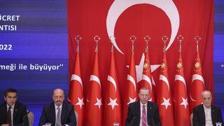 Asgari ücrete muhalefet şerhi! TÜRK-İŞ basın toplantısına çağrılmadı... Dikkat çeken 'TÜİK' detayı...