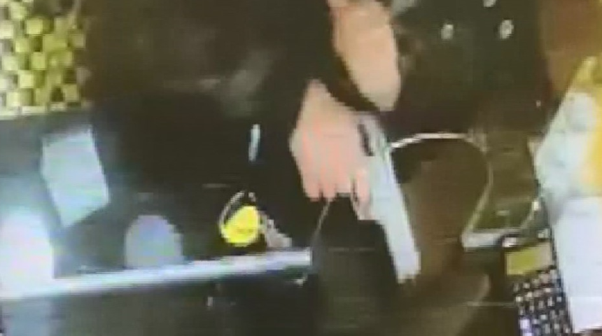 Şişli’de para transfer merkezinde silahlı gasp girişimi! Görevlinin kabus anları: Ölecek miyim diye düşündüm