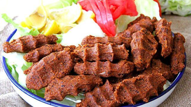 Sadece 10 dakika hazırlanan etsiz çiğköfte tarifi! Etsiz çiğköfte nasıl yapılır?