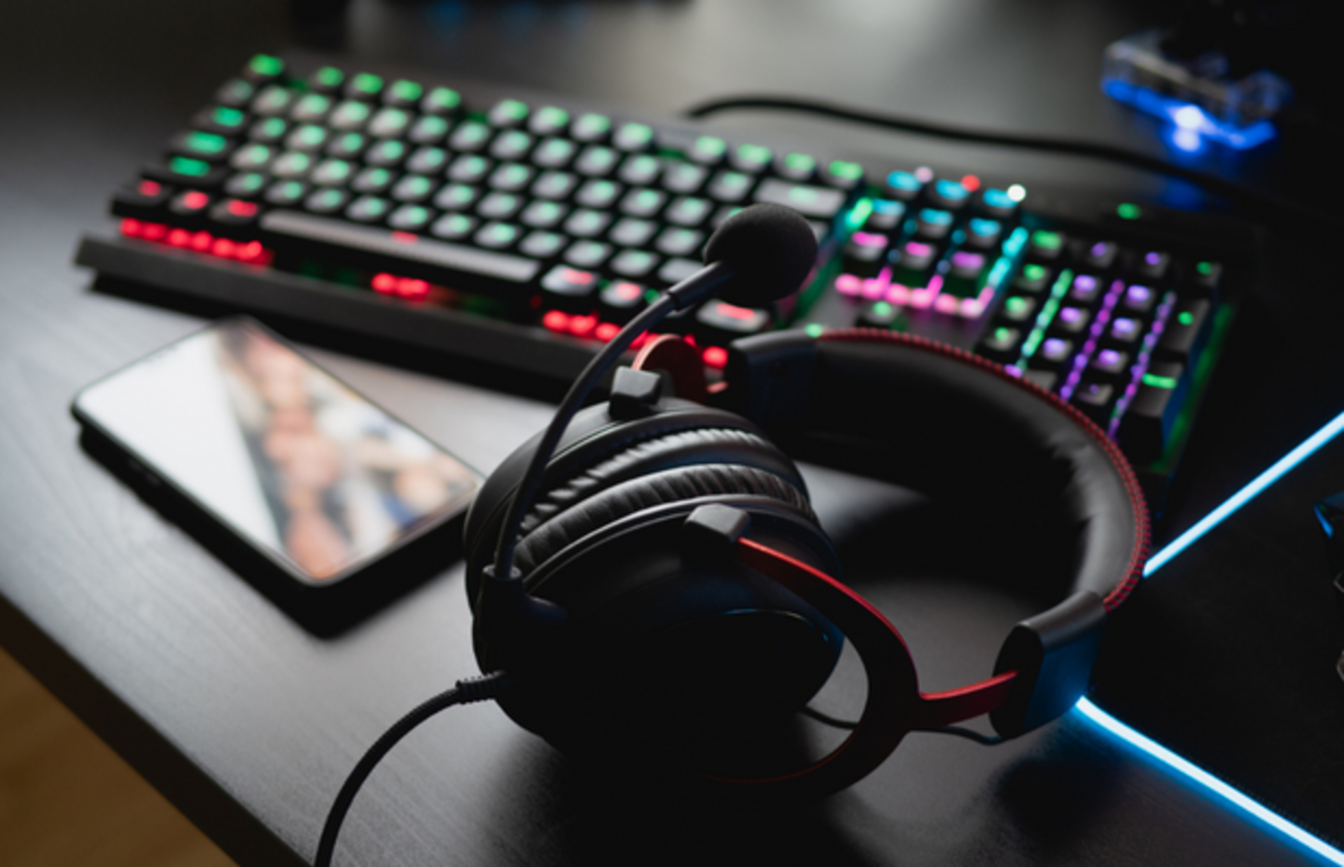 Oyunlarda sizi fersah fersah öne çıkaracak bu yılın en iyi oyuncu kulaklıkları