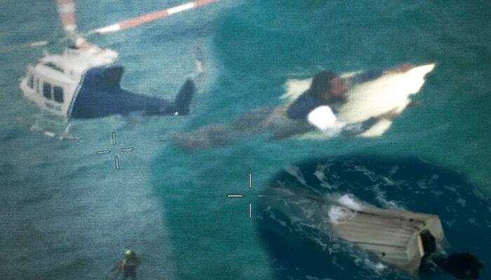 Mucizeyi başardı! Korkun&ccedil; fırtınada botu alabora olunca...