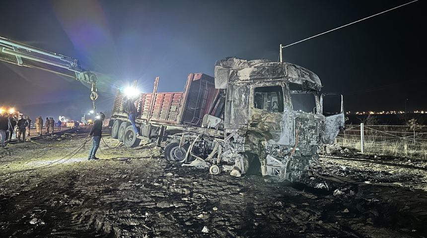 Iğdır’da kamyon ile kamyonet çarpıştı, 1 kişi öldü, 2 kişi yaralandı