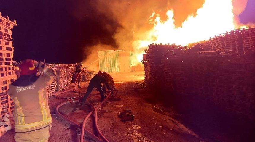 Bursa'da fabrikada çıkan yangın söndürüldü