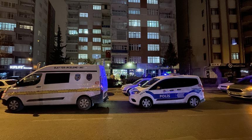 Konya'da amcasının oğlunu yanlışlıkla silahla yaraladı