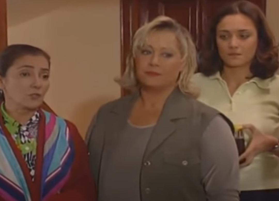 Bizimkiler'in Mine'si M&uuml;jgan Ağralı yıllara meydan okuyor! H&acirc;l&acirc; &ccedil;ok g&uuml;zel 