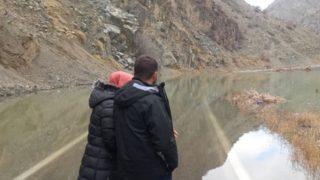 Yusufeli'nde tarihi köprü ve köye son bakış! 'Burada tanıştık bir daha göremeyeceğiz'