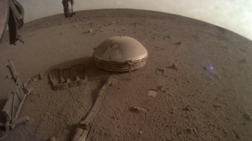 Veda mesajıyla sevenlerini hüzne boğmuştu! Resmen emekliye ayrıldı