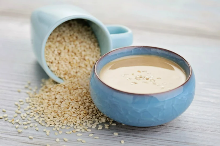 Sadece 2 kaşığı bile tüm vücudu yeniliyor! İltihabı silip süpürüyor G4