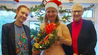 Natüralizmi savunan çift yeni yıl rutinleriyle herkesi şaşırttı! “Noel’i çıplak geçirmeyi seviyoruz. Misafirlerimizin önünde bile...”