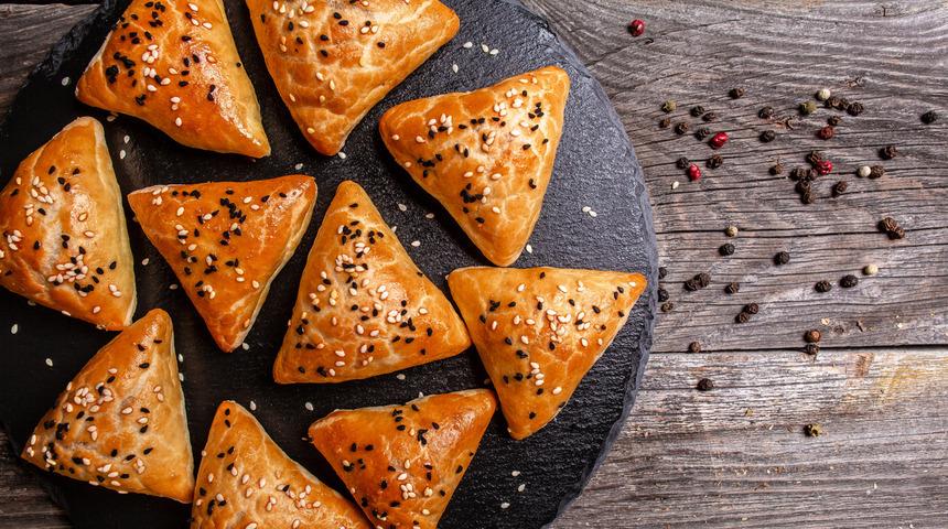 Airfryer kıymalı muska böreği tarifi ve malzemeleri nedir? Airfryer'da kıymalı muska böreği nasıl yapılır?