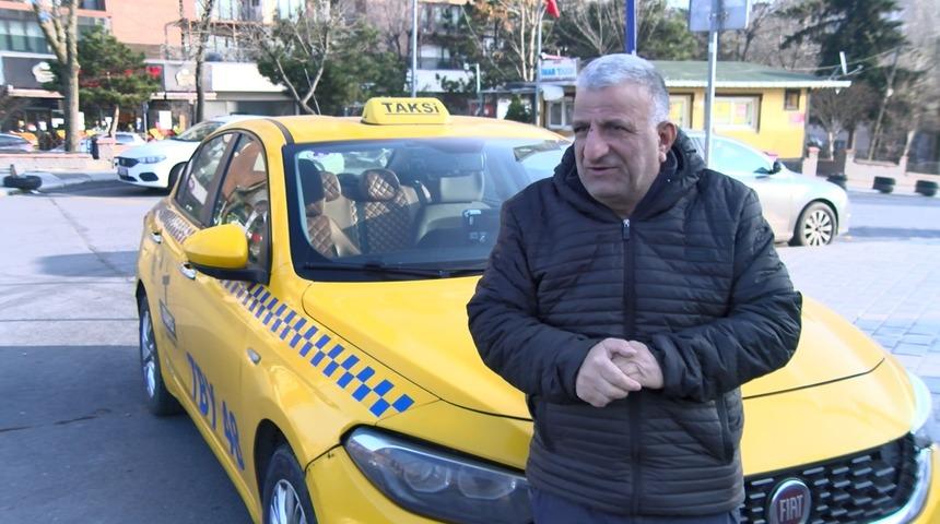 'Hastaneye götürmedin' diyerek taksiciye saldırdılar! "Kaburgamda çatlak var, dakikalarca darbedildim"