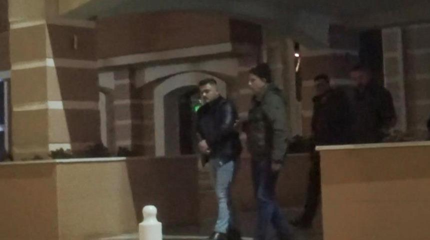 Tartıştığı iki kişiyi silahla yaralayan şahıs tutuklandı