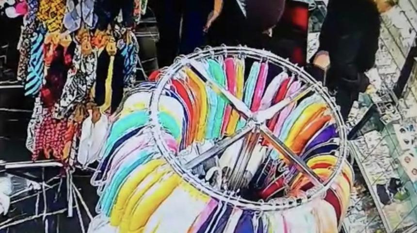 Bu kez alışveriş için gelmediler! Yurt dışına kaçamadan enselendiler