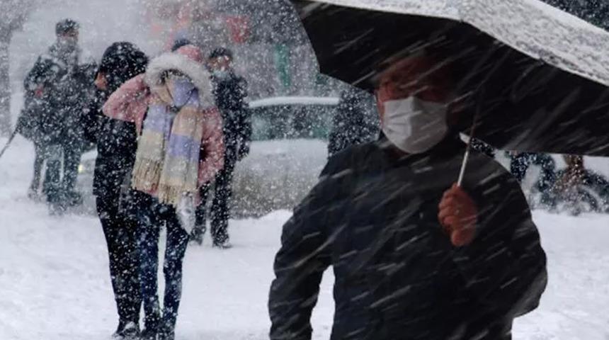 SON DAKİKA | Peş peşe kar yağışı uyarıları! Pazartesi akşamına kadar s&uuml;recek... "Efsanevi bir sistem" diyerek a&ccedil;ıkladı: Veriler &ccedil;ok iyi geliyor