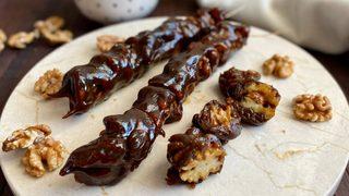 En sağlıklı atıştırmalık: Cevizli sucuk tarifi! Evde cevizli sucuk nasıl yapılır?