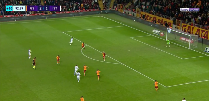 Son dakika: Galatasaray - İstanbulspor maçına damga vuran pozisyon! 90+3'te tüm stadyum dondu kaldı... G1