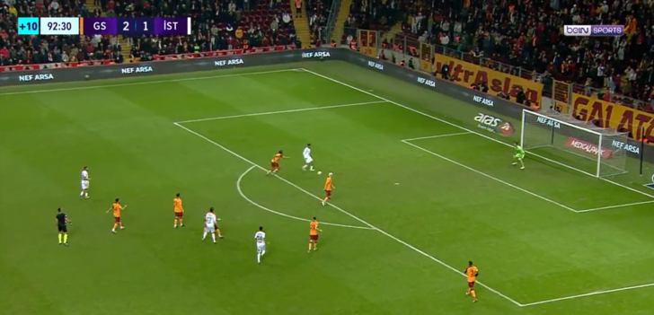 Son dakika: Galatasaray - İstanbulspor maçına damga vuran pozisyon! 90+3'te tüm stadyum dondu kaldı... G3