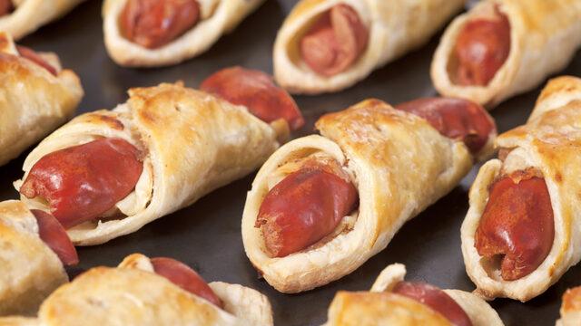 Airfryer sosisli karnıyarık böreği tarifi ve malzemeleri nedir? Airfryer'da sosisli karnıyarık böreği nasıl yapılır?