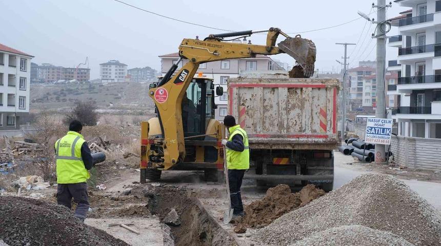 Kütahya’nın Zafertepe ve İnköy mahallelerinde yağmur suyu hattı