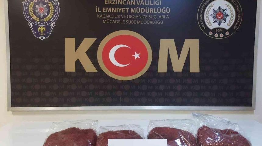 Erzincan’da 1,8 kilogram safran ele geçirildi