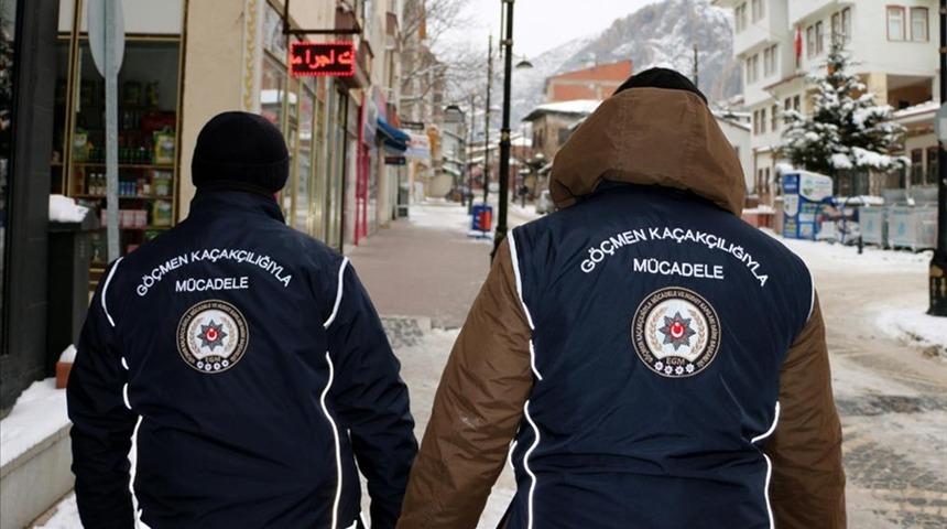 İstanbul Valisi Yerlikaya sayı vererek duyurdu: 'Düzensiz göçle mücadele' açıklaması