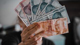 Emekliye, memura zam! Erdoğan konuştu, heyecan arttı: 3 olasılık ile en düşük maaş tablosu...